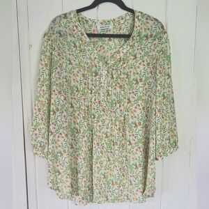 ROSE & OLIVE White Multicolor Floral Pleated Blouse